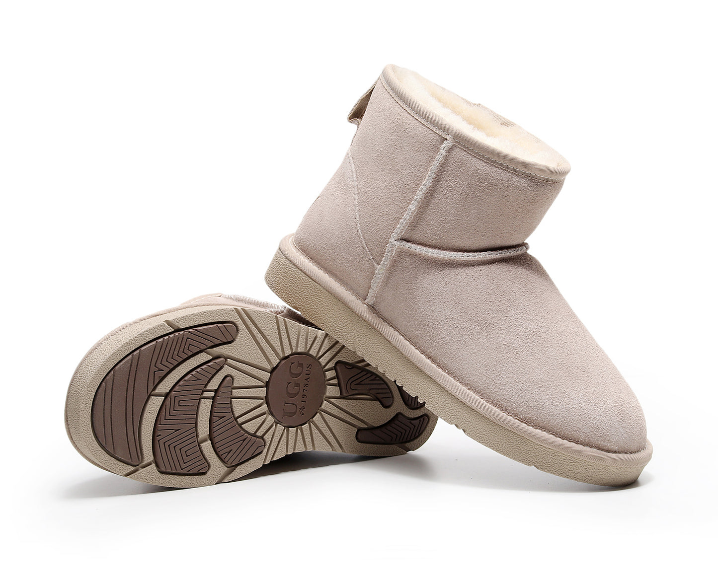 UGG 1978AUS Classic Ankle Boot
